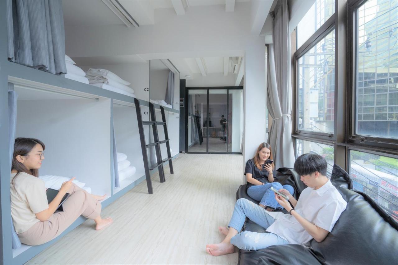 3howw @ Sukhumvit 21 Albergue *