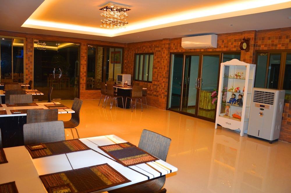 Silver Gold Garden, Suvarnabhumi Airport Hotel 3*