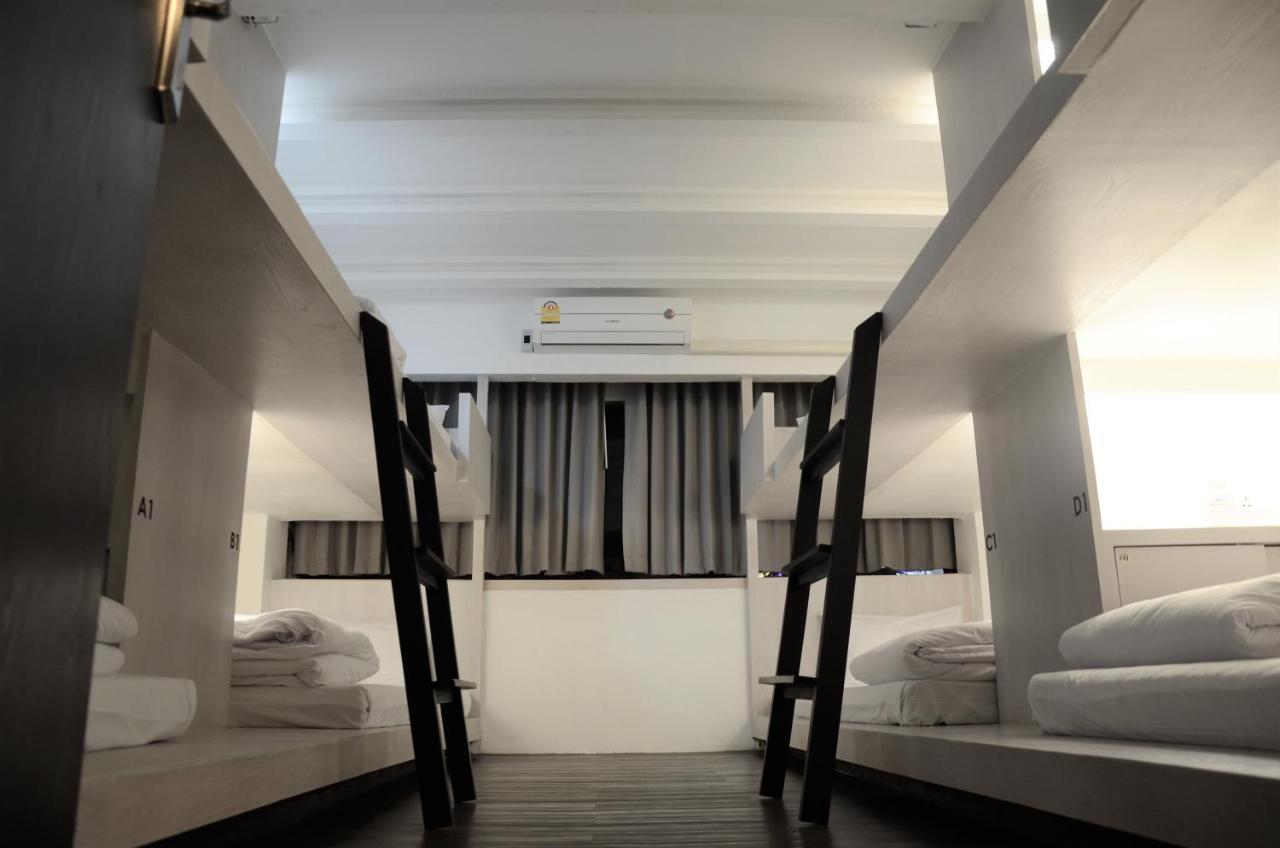 3howw @ Sukhumvit 21 Albergue *