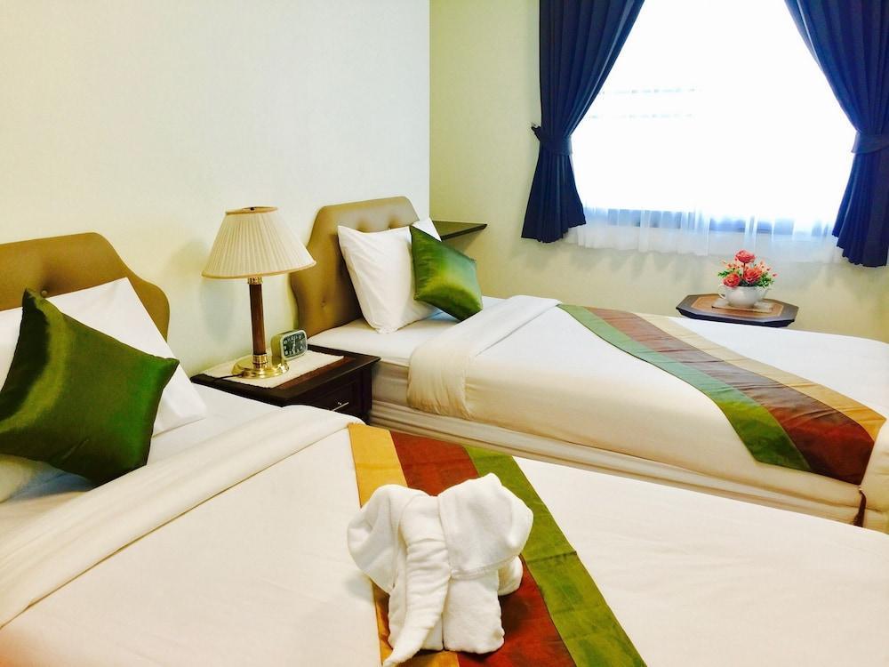 Yellow Ribbon Hills Boutique Aparthotel 3*