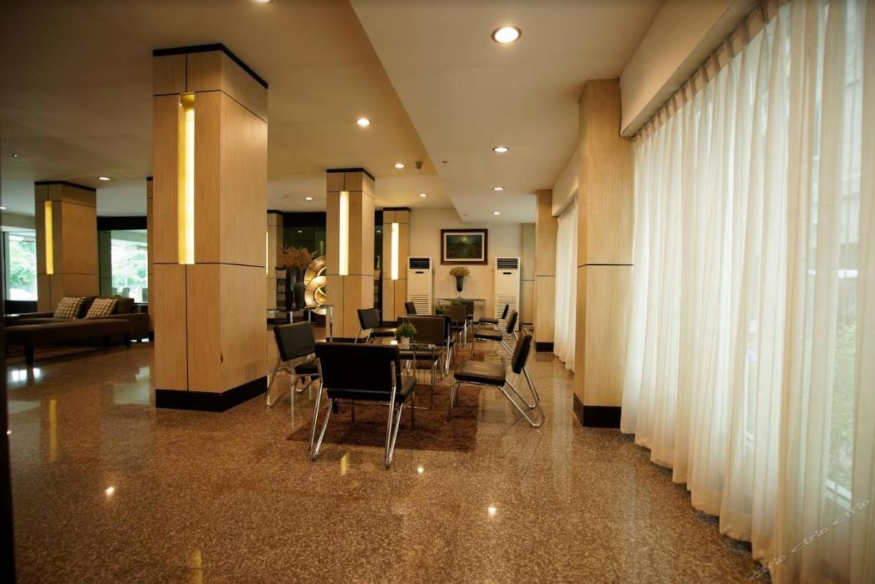 The Spring Hotel Bangkok