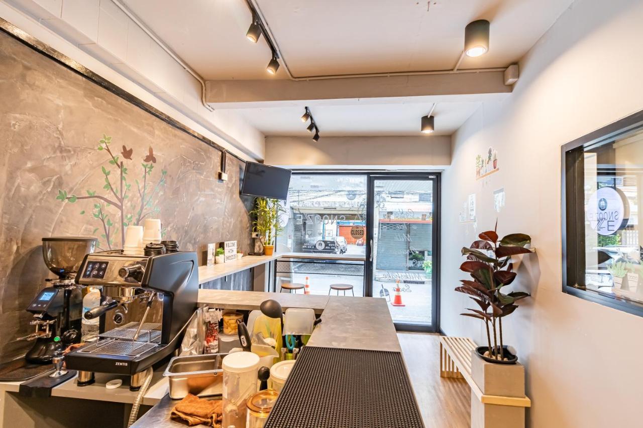 Snoozzze ใกล้รถไฟฟ้า ย่านบางรัก (adults Only) Hostel *