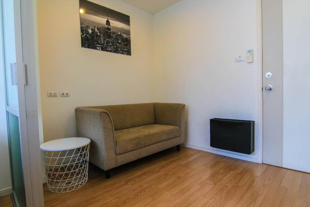 Apartment Near Ramkhamhaeng 60, Lam Sali Mrt
