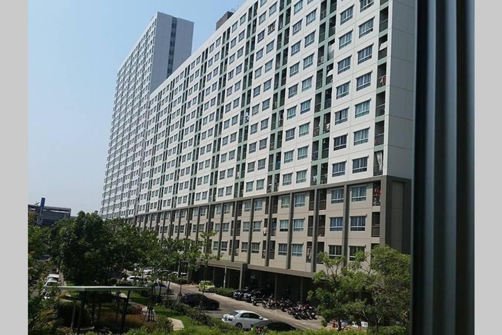 Apartment Near Ramkhamhaeng 60, Lam Sali Mrt