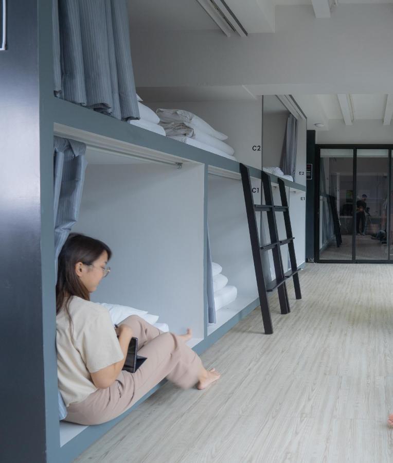3howw @ Sukhumvit 21 Albergue Banguecoque