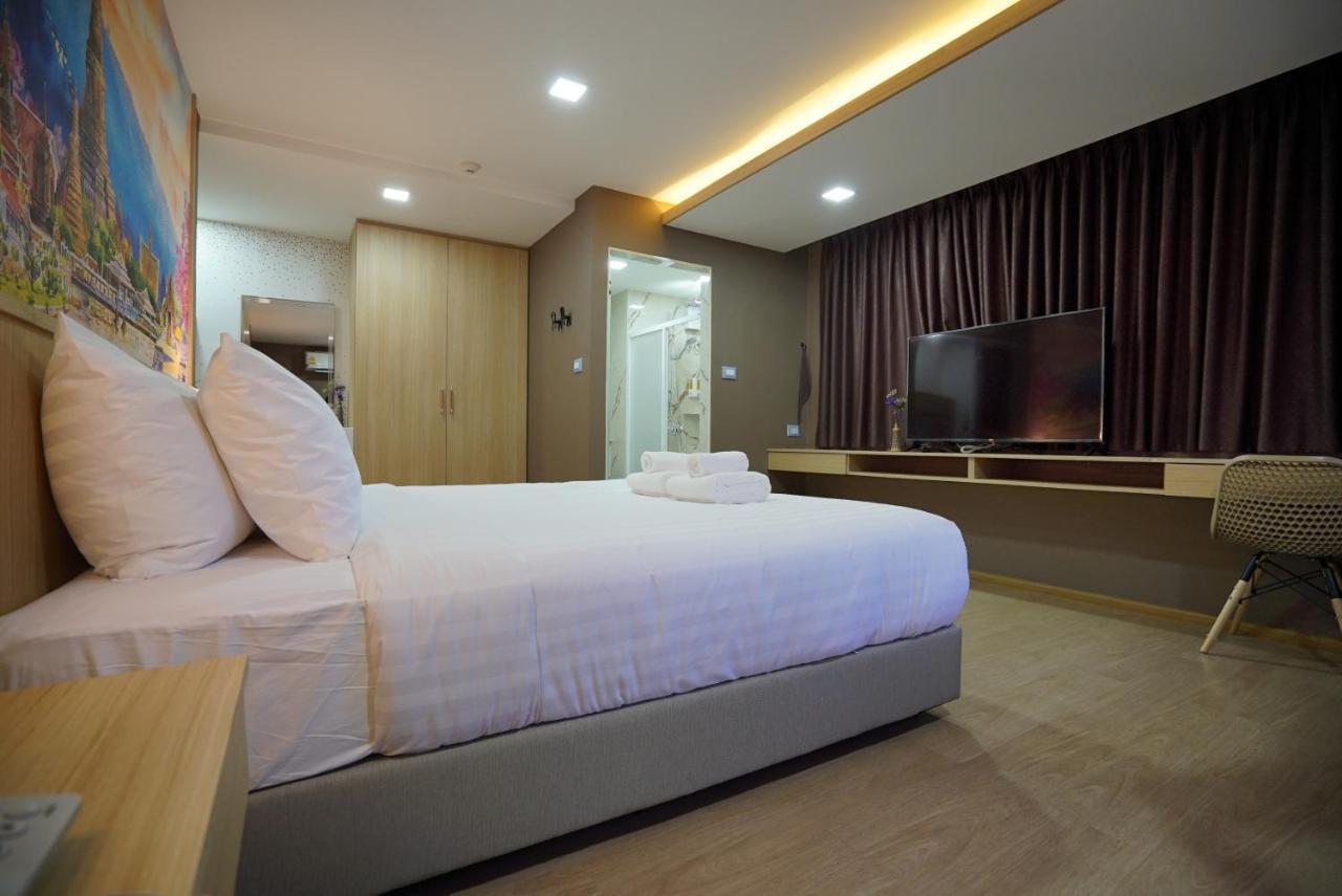 The Qube Fifty Hotel