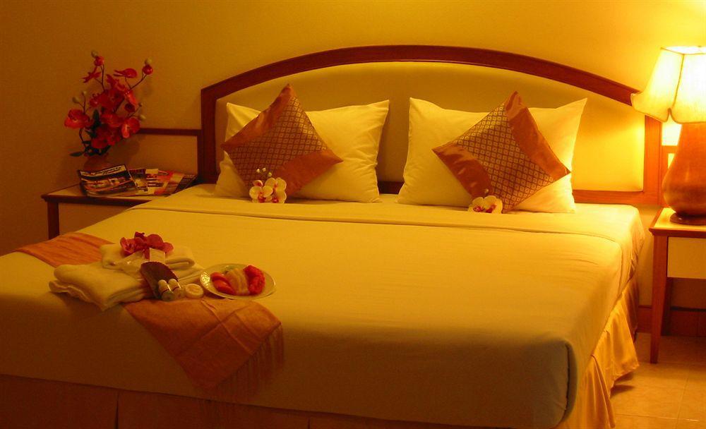 Silver Gold Garden, Suvarnabhumi Airport Hotel