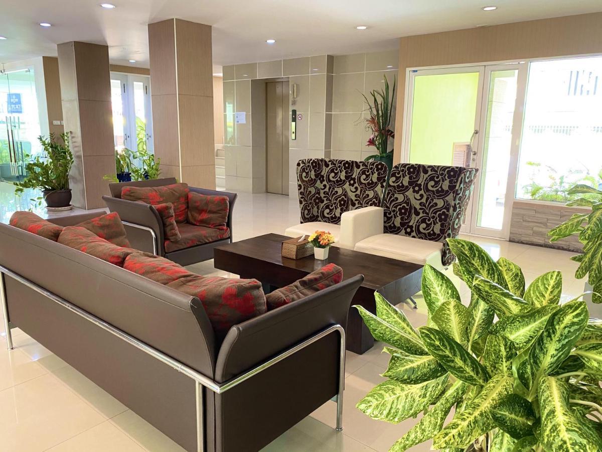14 Place Sukhumvit 3*