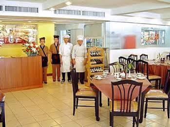 Hotel Pratunam 3*