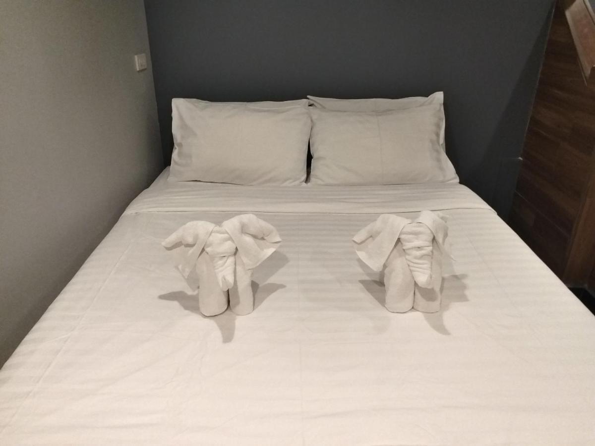 Pratunam Family House Hotel