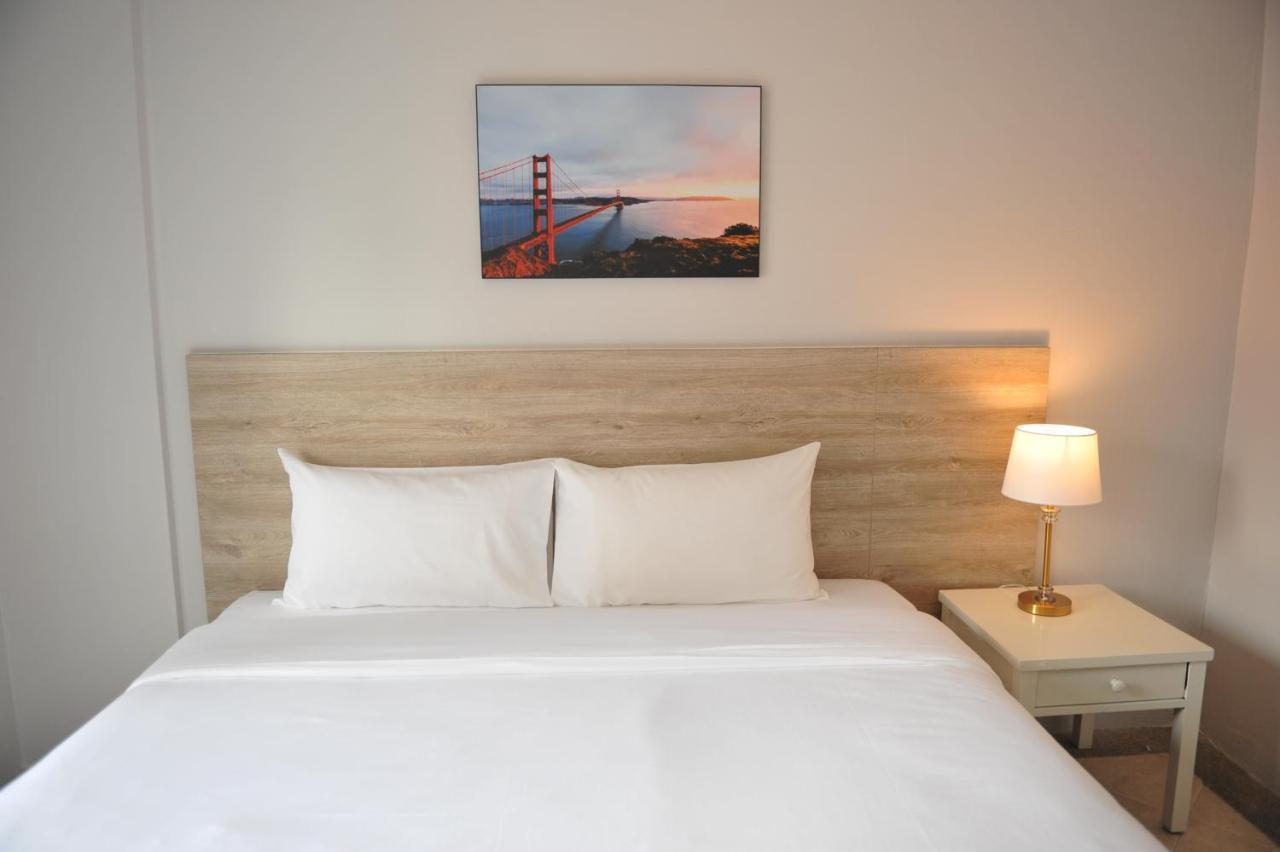 Hotel Drop