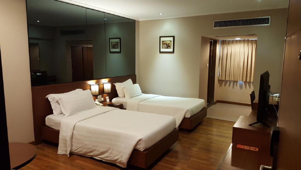S.d. Avenue 4*