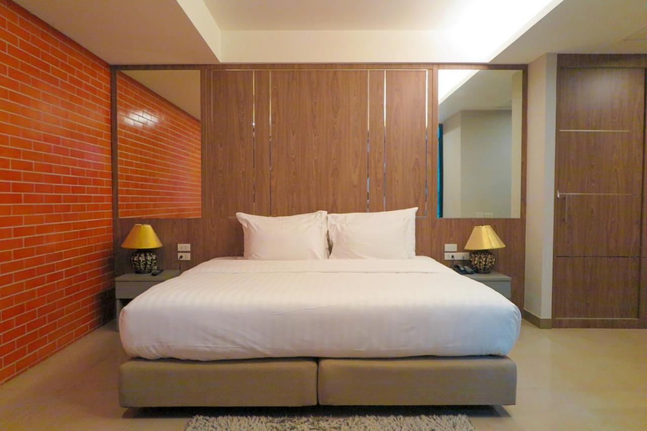 V20 Boutique Jacuzzi Hotel Bangkok