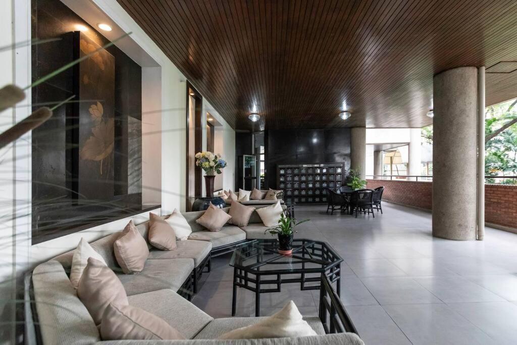 Krystal Court Apartemen *