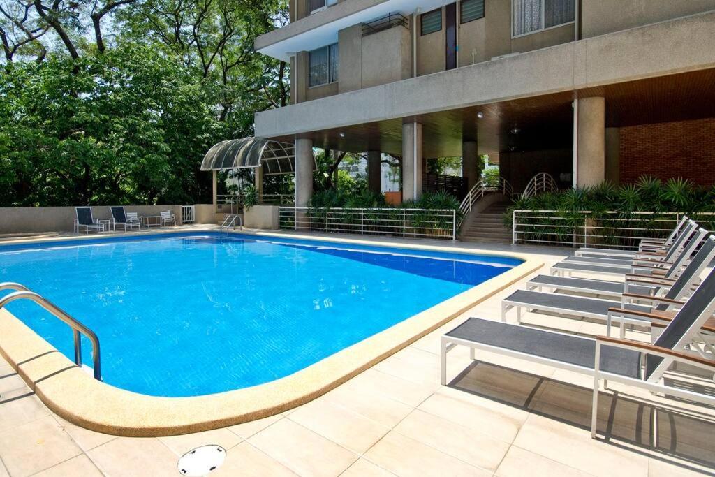 Apartemen Krystal Court *
