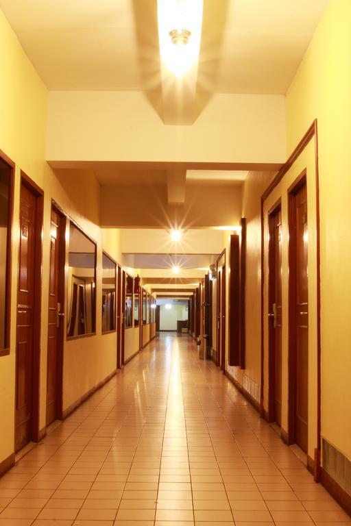 Pradipat Hotel Bangkok