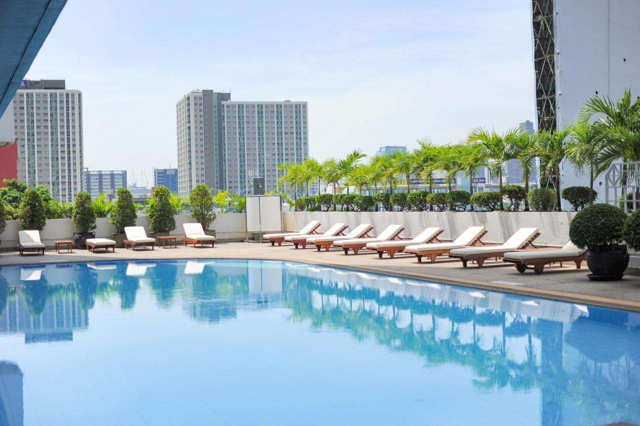 Golden Tulip Sovereign Hotel