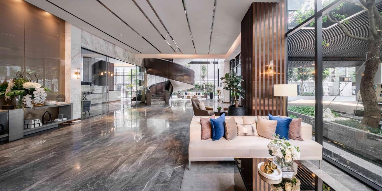 Wyndham Queen Convention Centre Hotel 4*