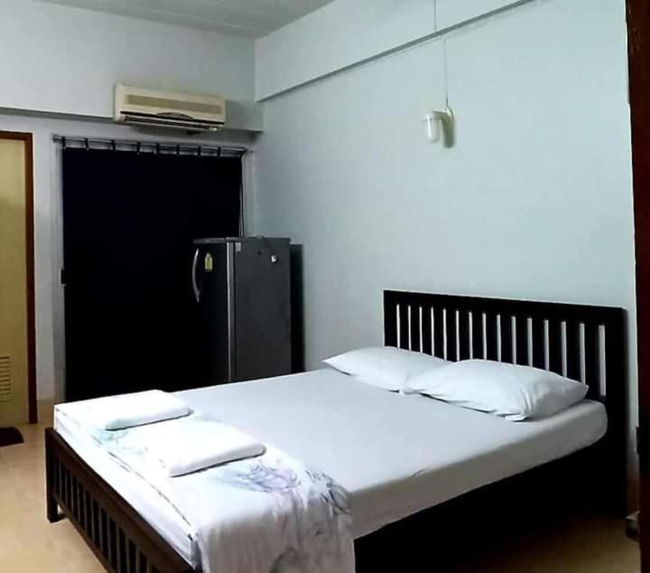 Jirapong Apartamento Bangkok