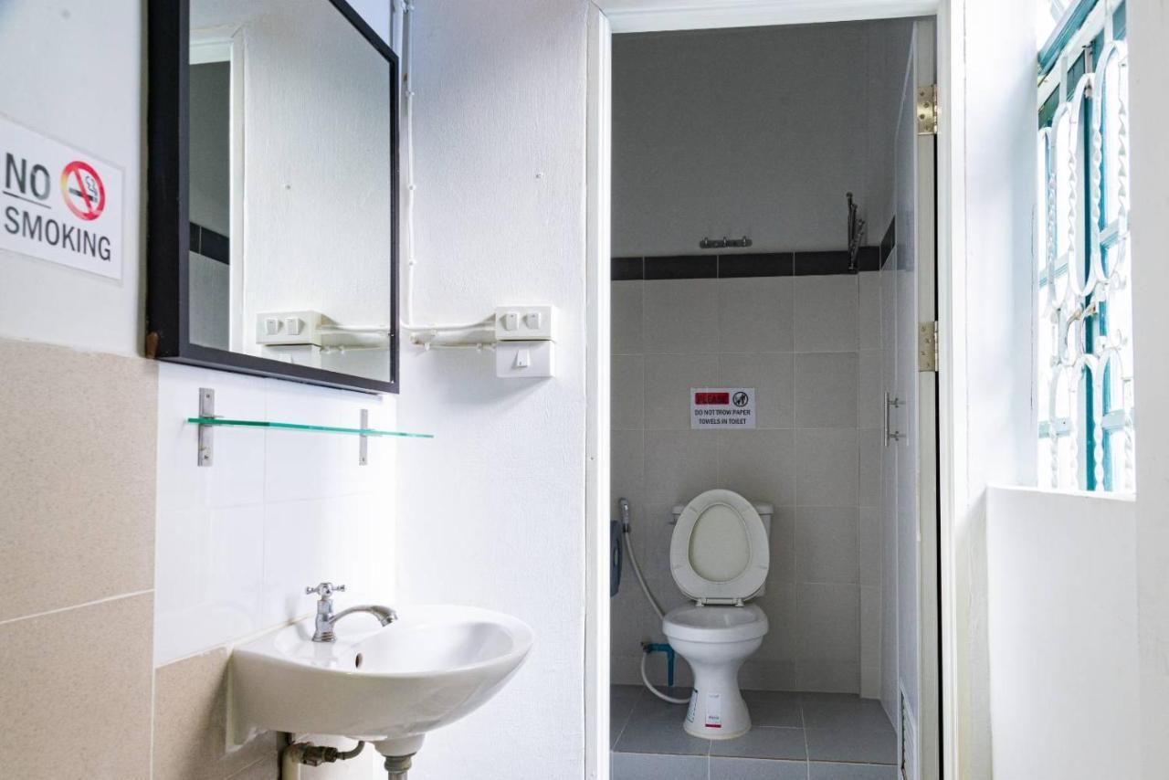 Albergue Asok Montri