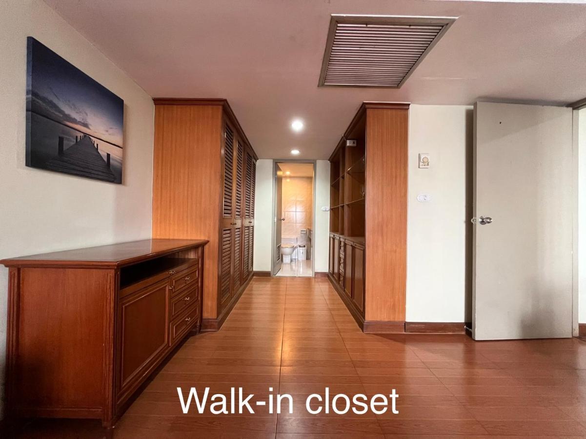 Omni Towers - Large 1 Bedroom Soi Nana *
