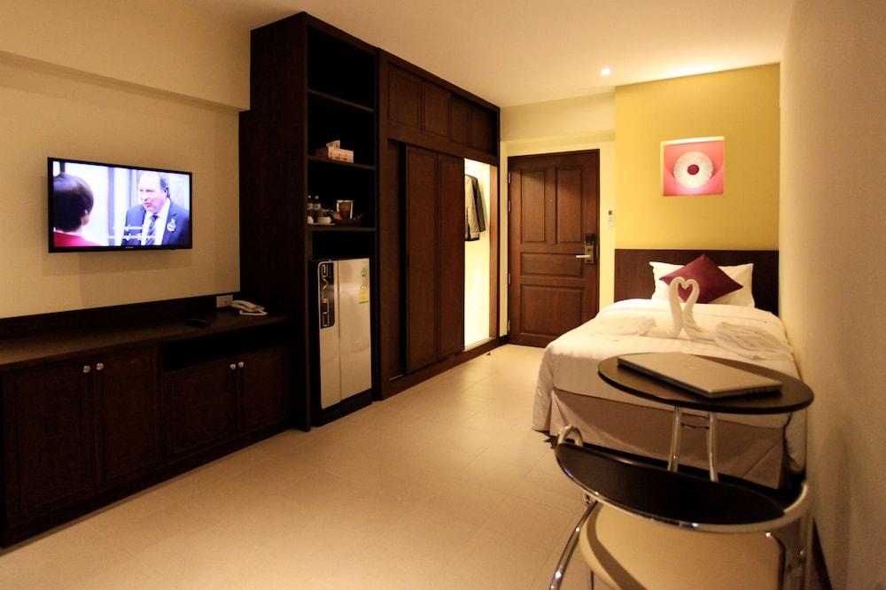 Aparthotel Chateau De Sukhumvit 3*