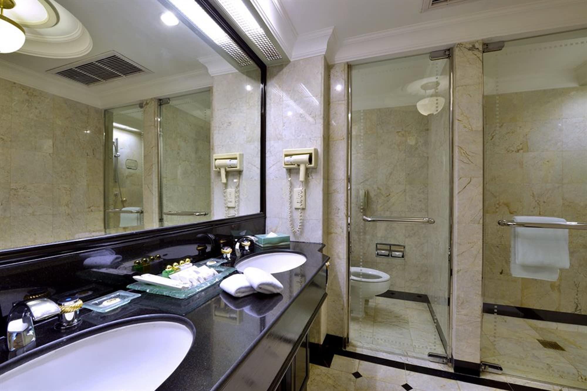 Evergreen Laurel 5* Bangkok