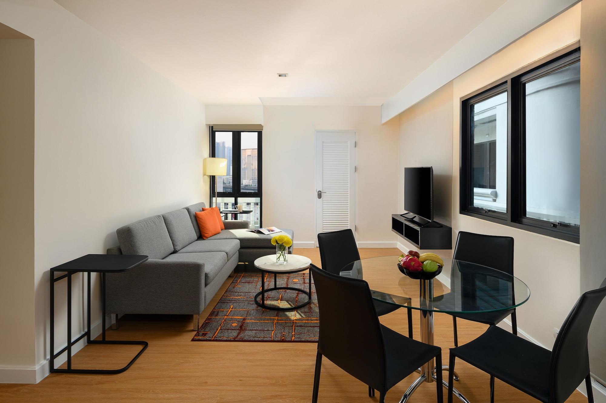 Hotel Phachara Sukhumvit