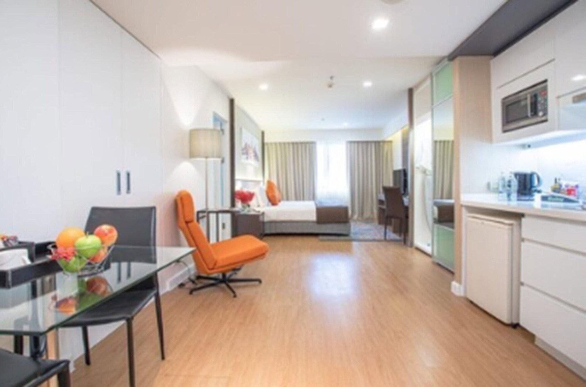 Phachara Sukhumvit Hotel