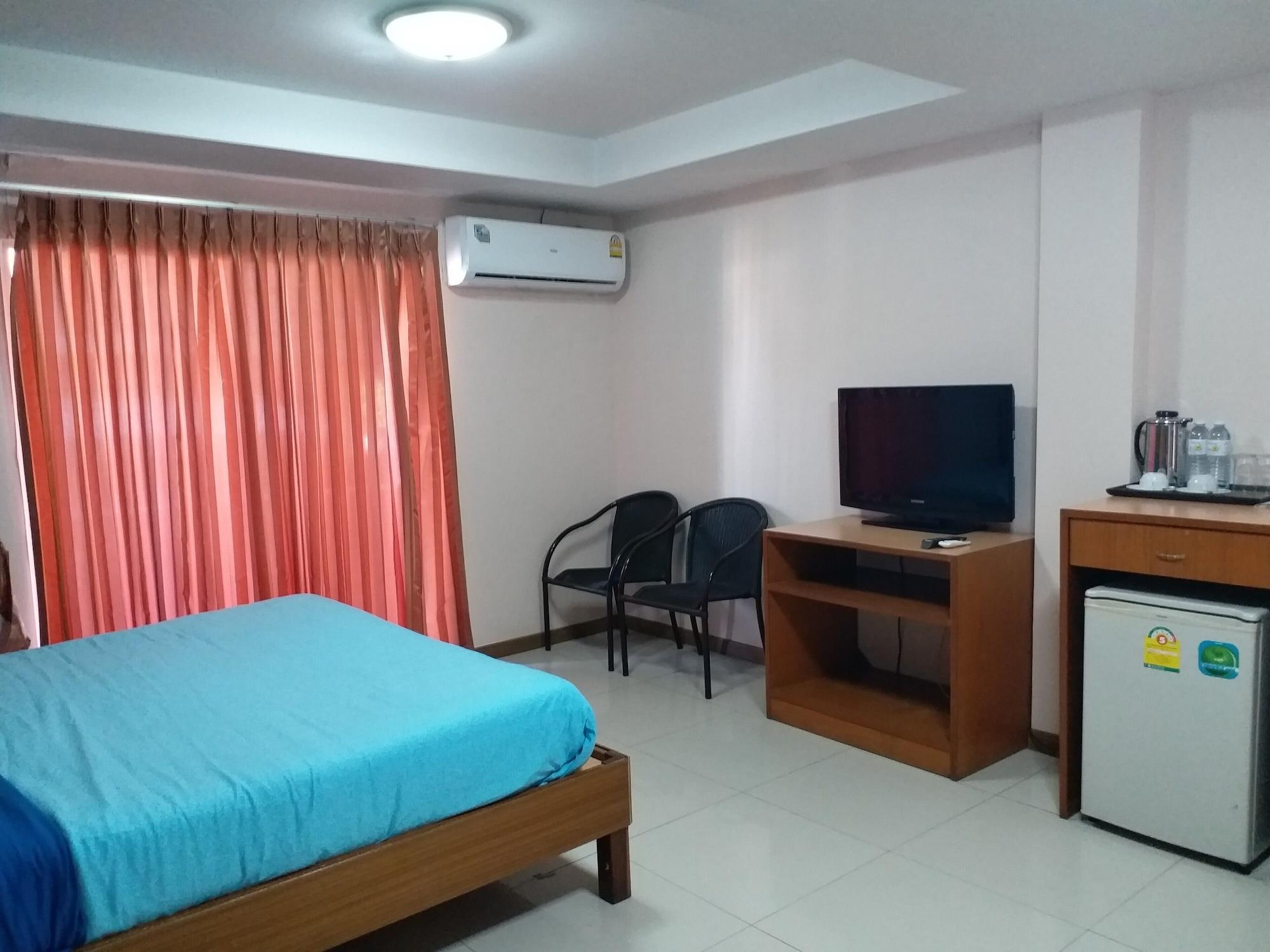 Hotel Convenient Resort, Suvarnabhumi Airport
