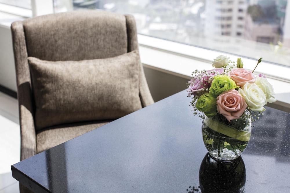 Grande Centre Point Terminal21 Hotel 5*