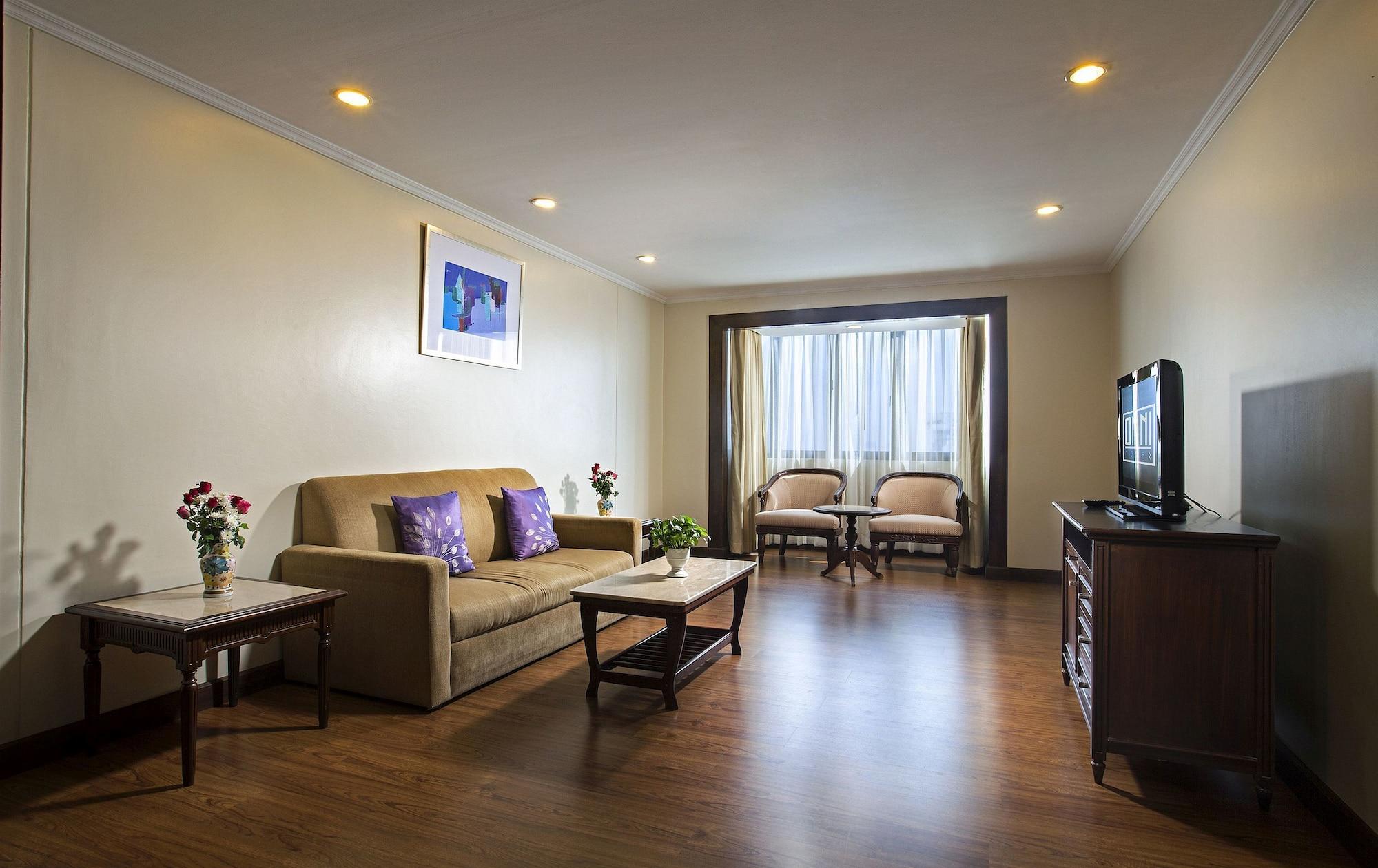 Omni Tower Sukhumvit Nana By Compass Hospitality