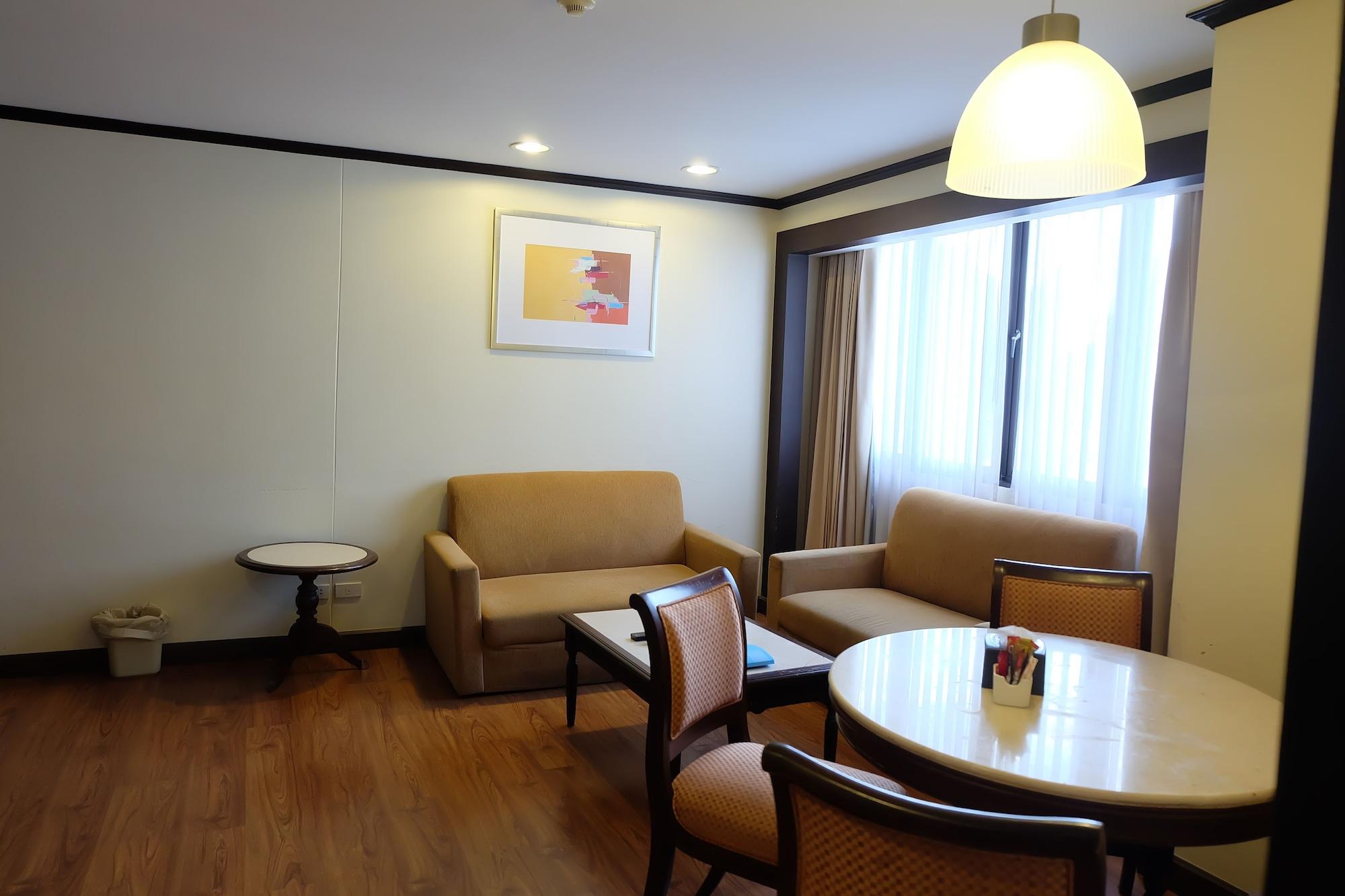 Omni Tower Sukhumvit Nana By Compass Hospitality Apartment