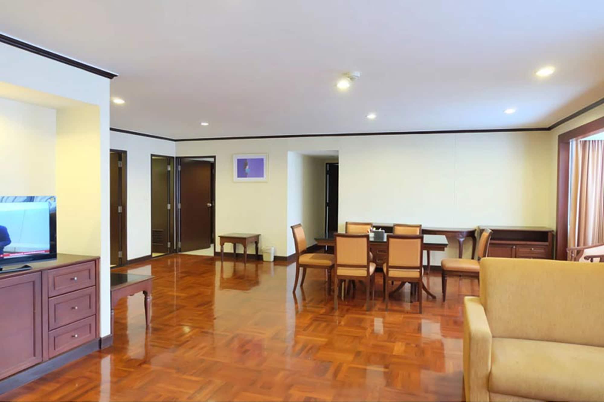 Omni Tower Sukhumvit Nana By Compass Hospitality *