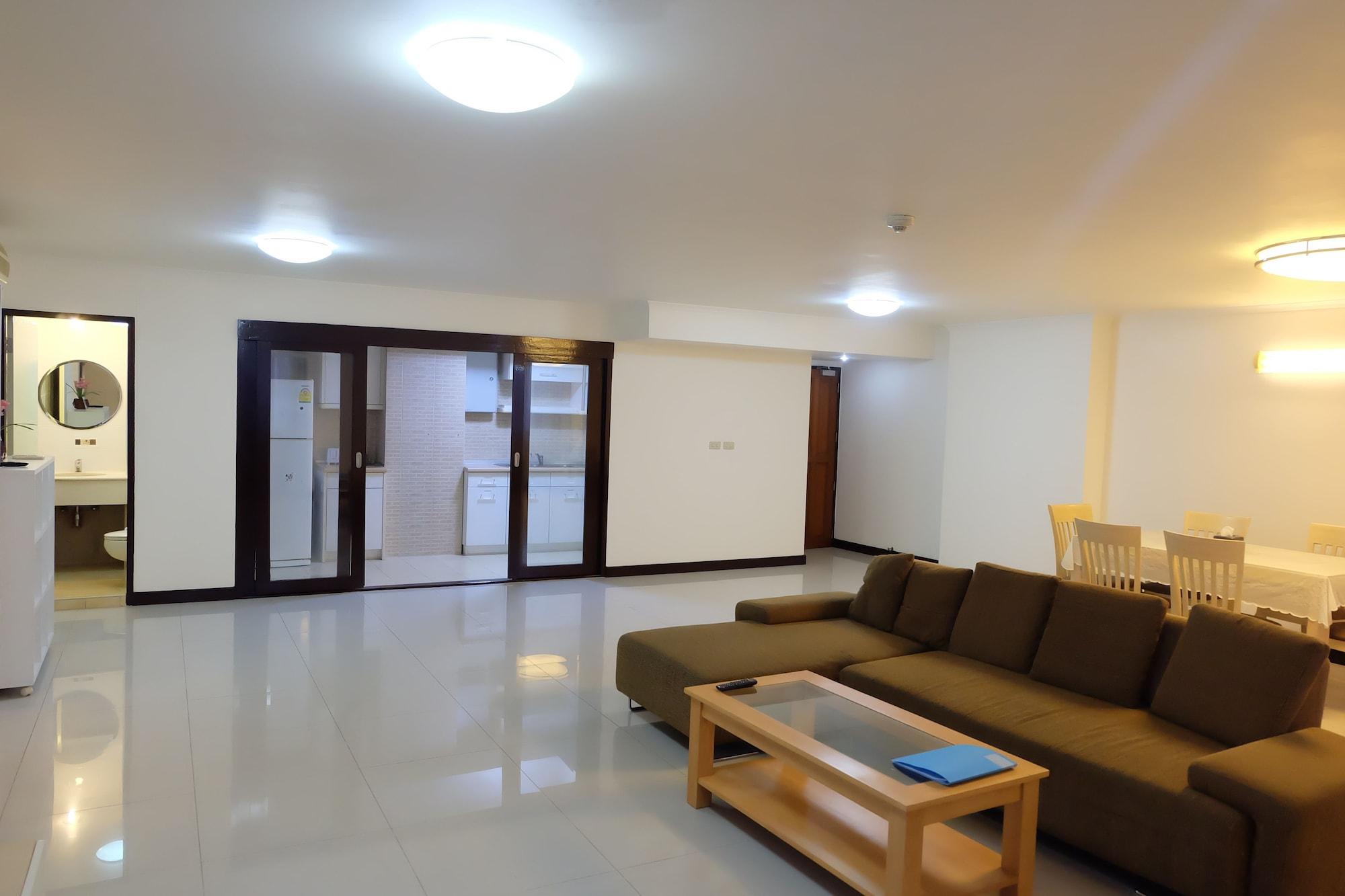 Omni Tower Sukhumvit Nana By Compass Hospitality Apartment *