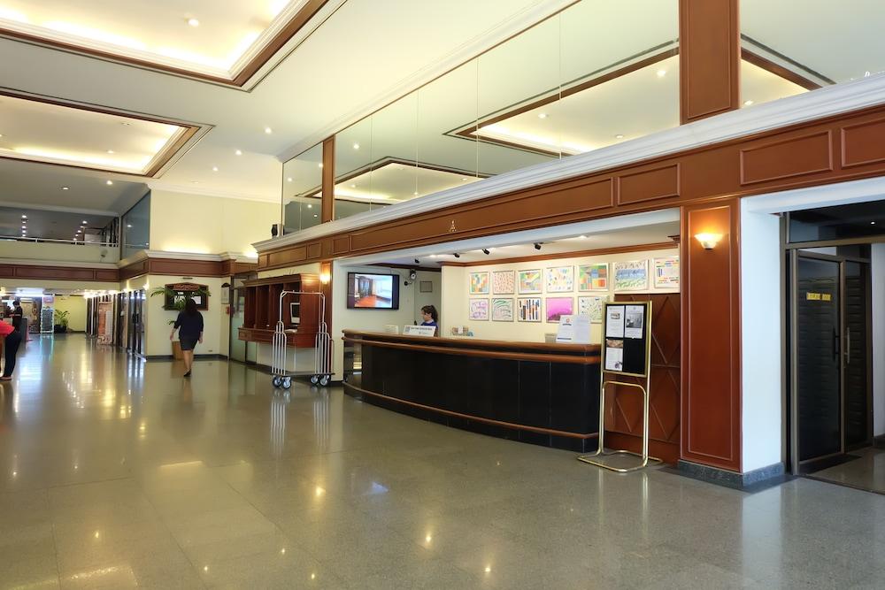 Omni Tower Sukhumvit Nana By Compass Hospitality Bangkok