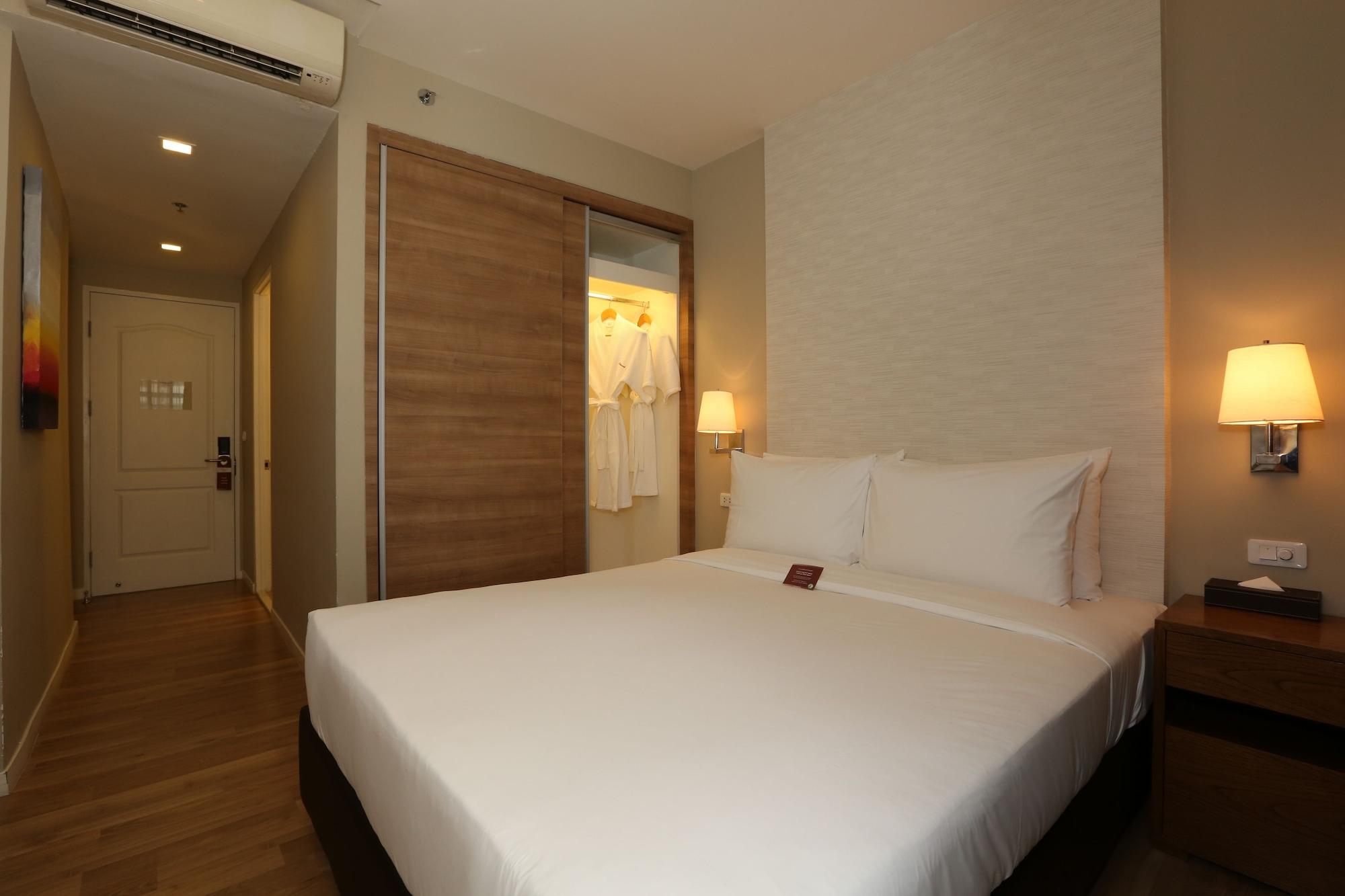 Bangna Pride & Hotel
