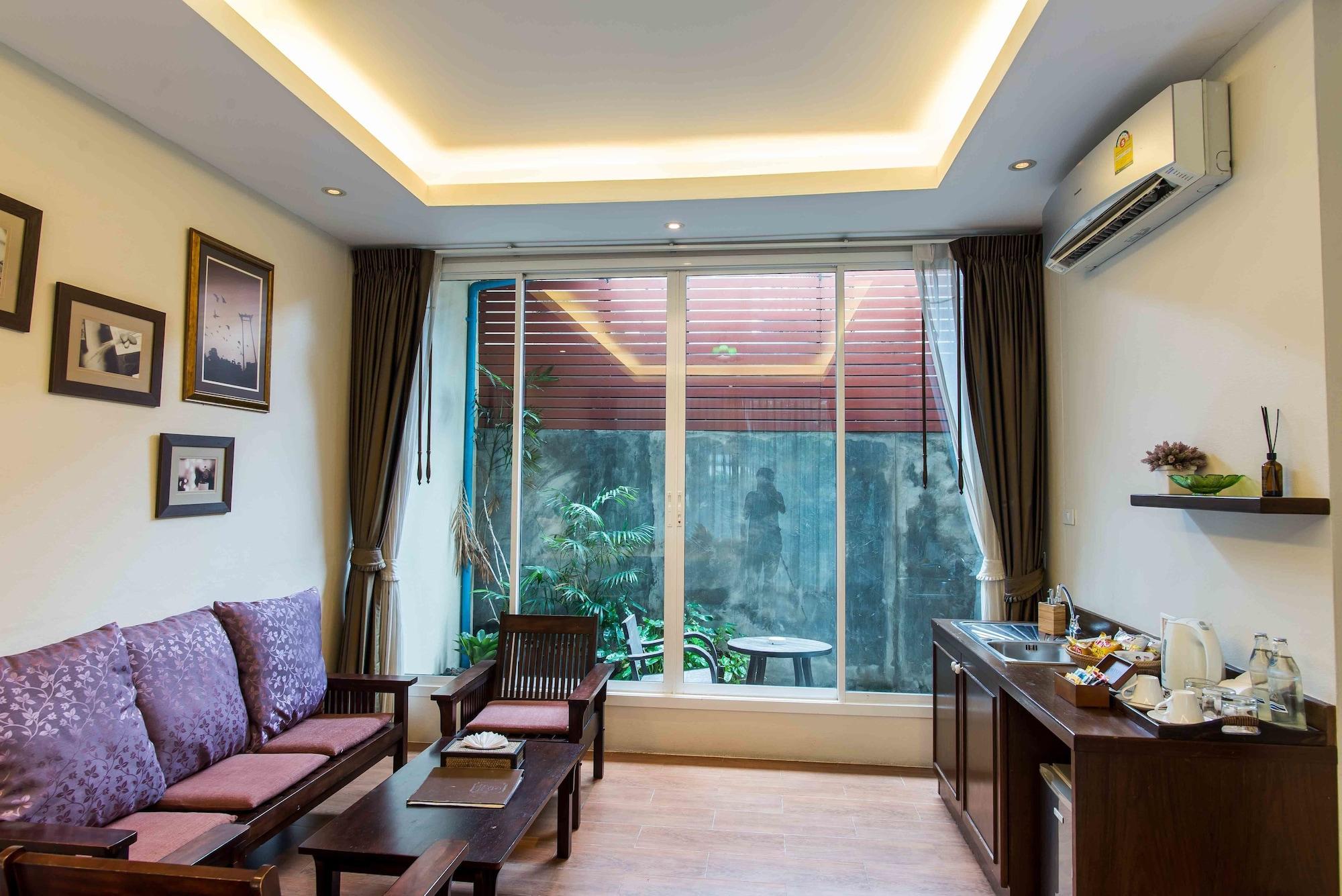 Feung Nakorn Balcony And Cafe 3*