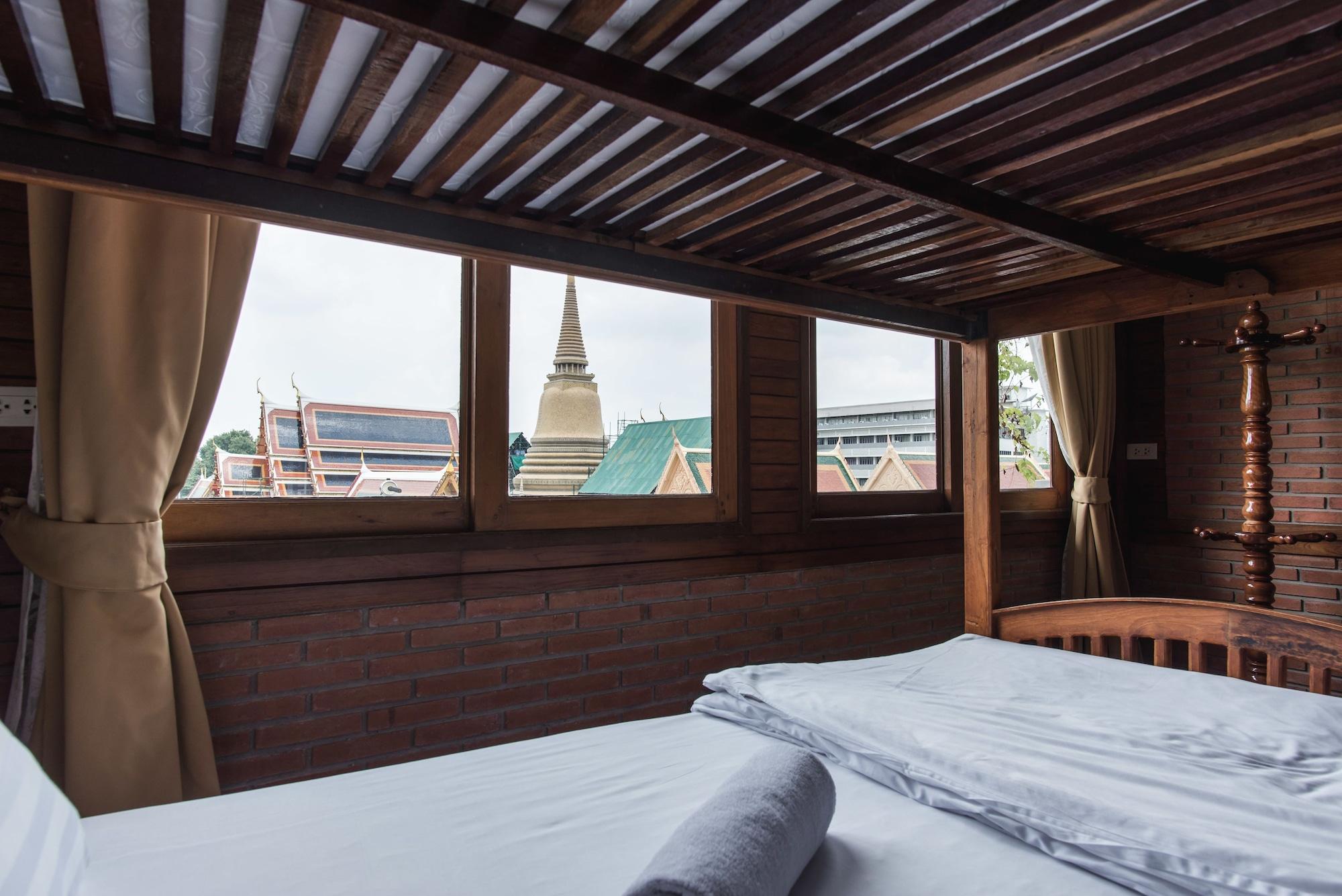 Feung Nakorn Balcony And Cafe Hotel Bangkok