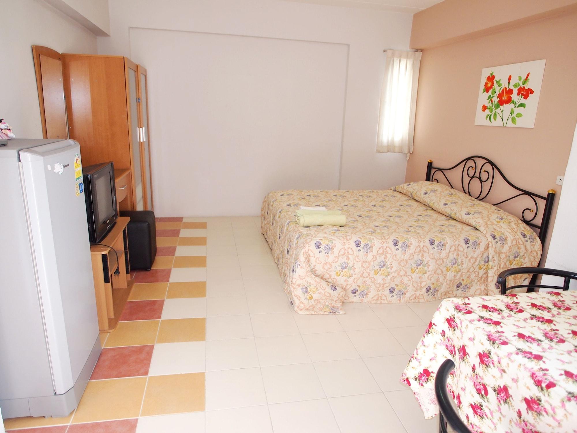 Guest house Thanapa Mansion *