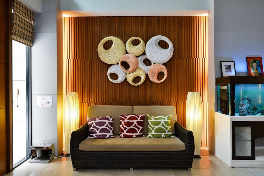 Icheck Gems Center Silom Hotel 3*