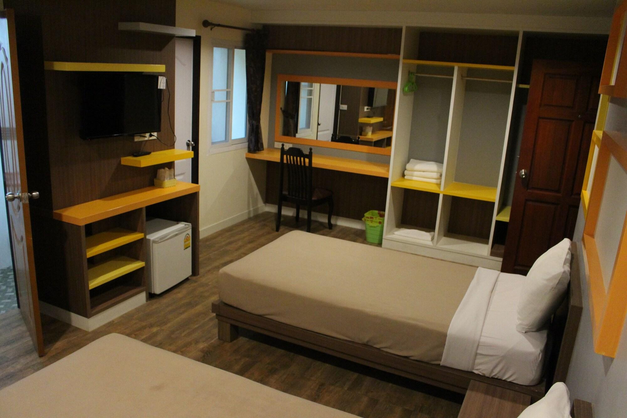 Samsen Sam Place *
