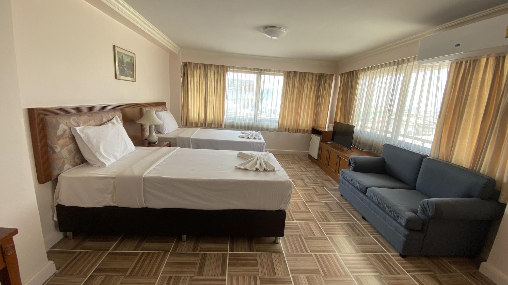 Jumbotel Hotel 3*