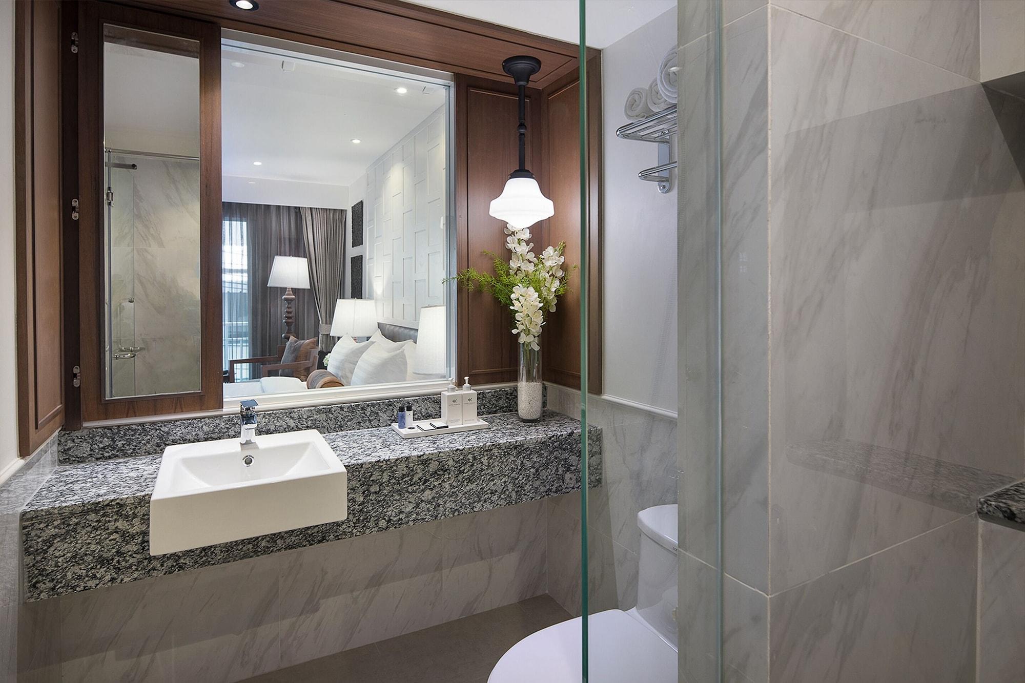 Casa Vimaya Riverside Hotel 4*