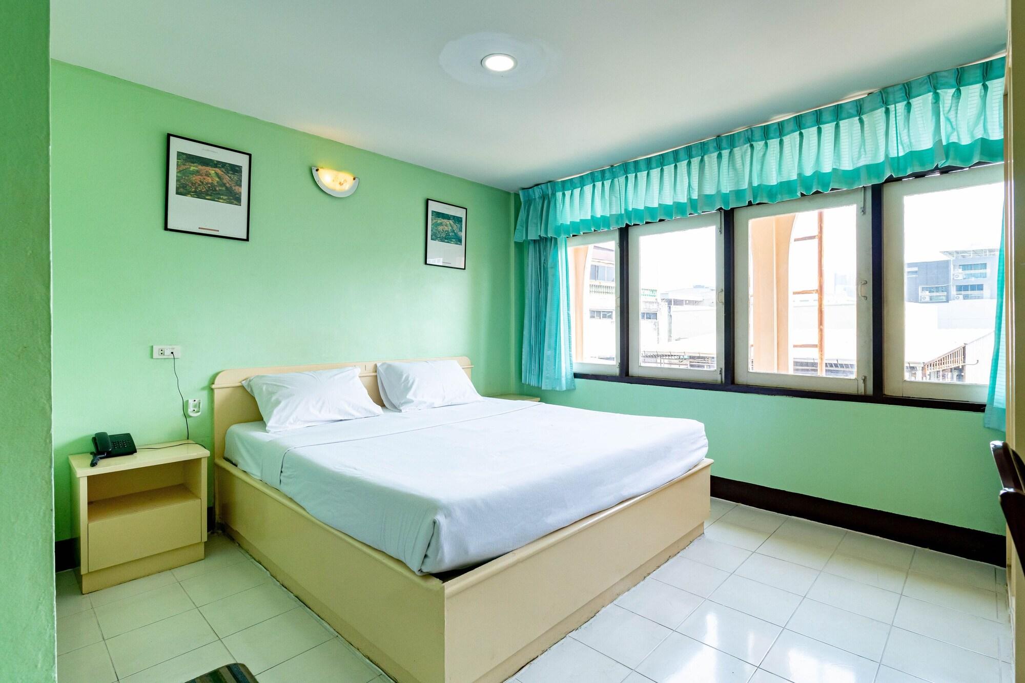 Woodlands Penginapan