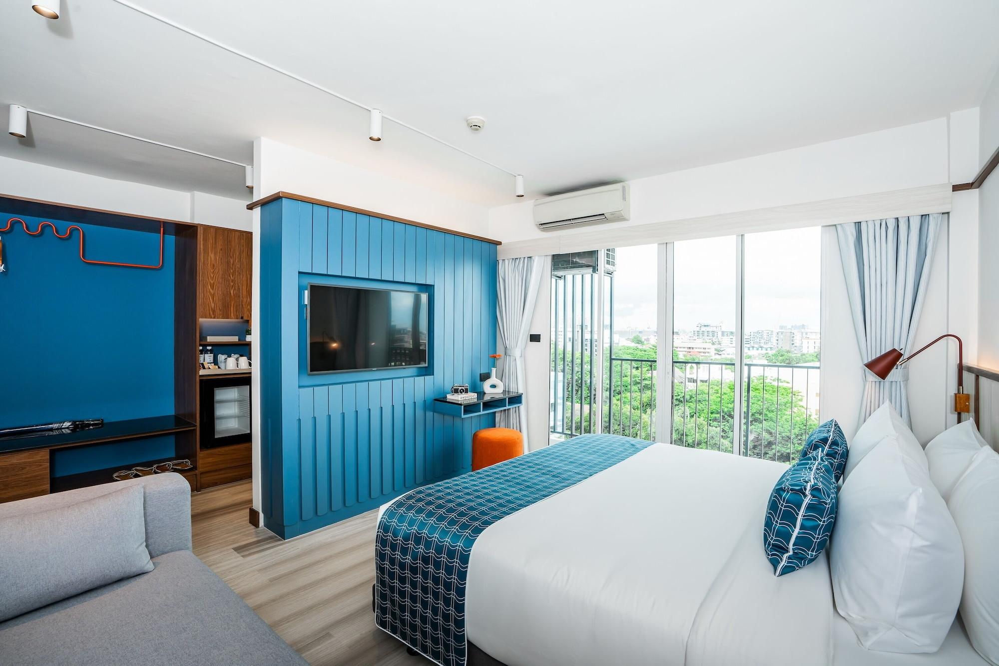 Amber Sukhumvit 85 3*