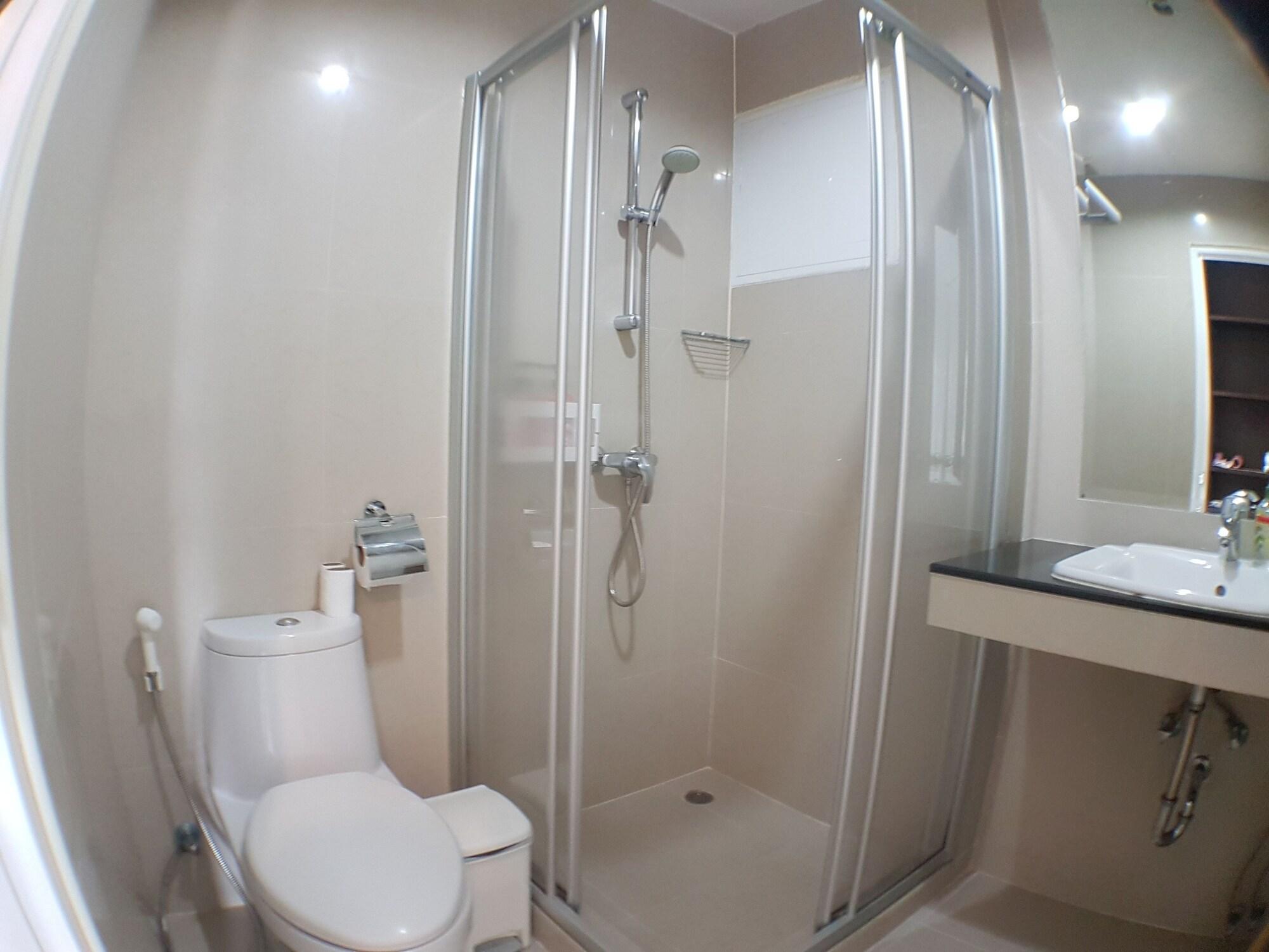 14 Place Sukhumvit Aparthotel 3*