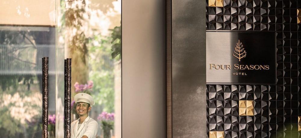 Hotel Four Seasons At Chao Phraya River Bangkok