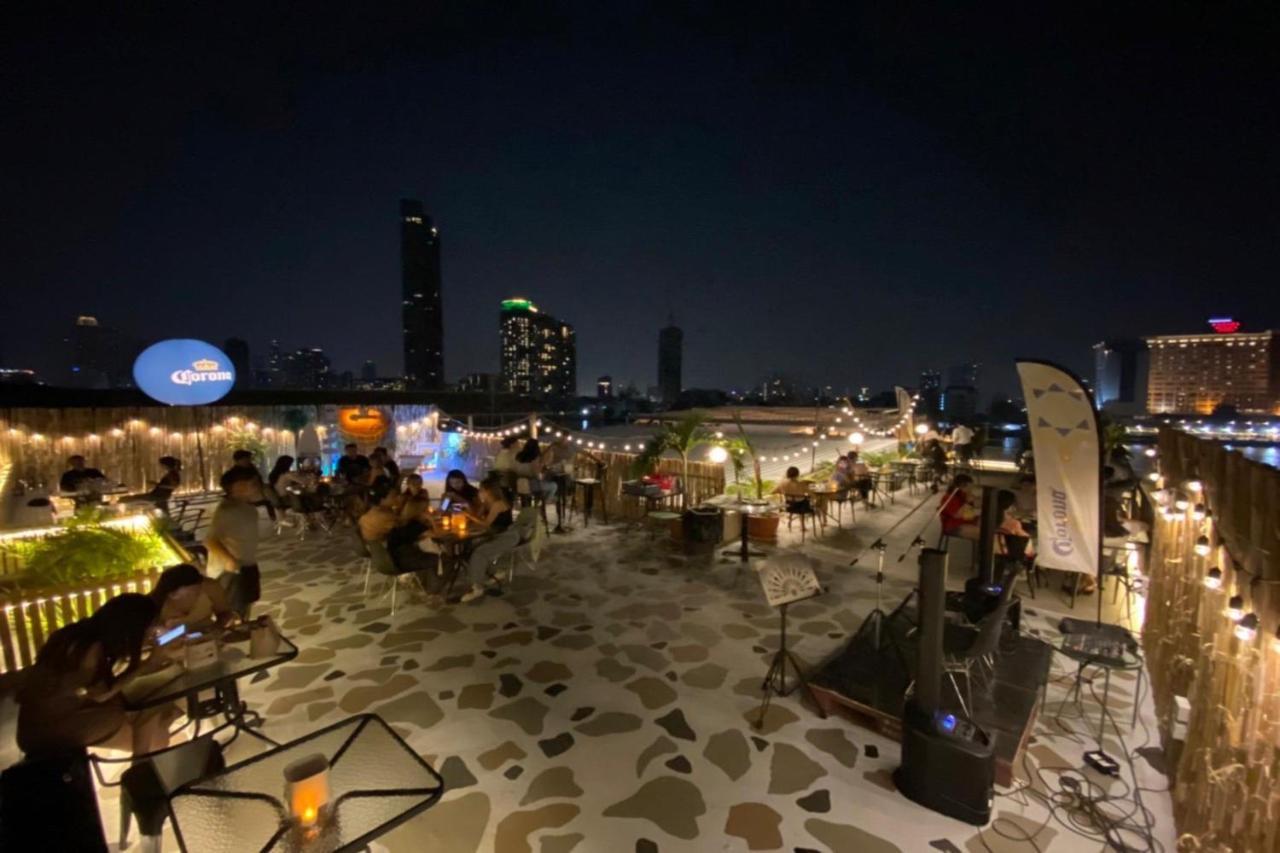 Hotel Kowtha Rivertel