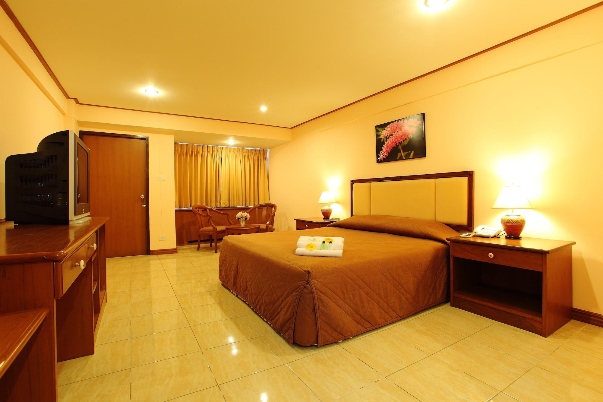 Regent Ramkhamhaeng 22 3*